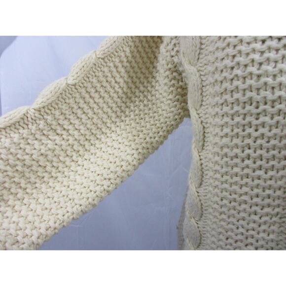 Vintage Regent Row Ivory Cable Knit Sweater Medium to Large - Picture 8 of 16